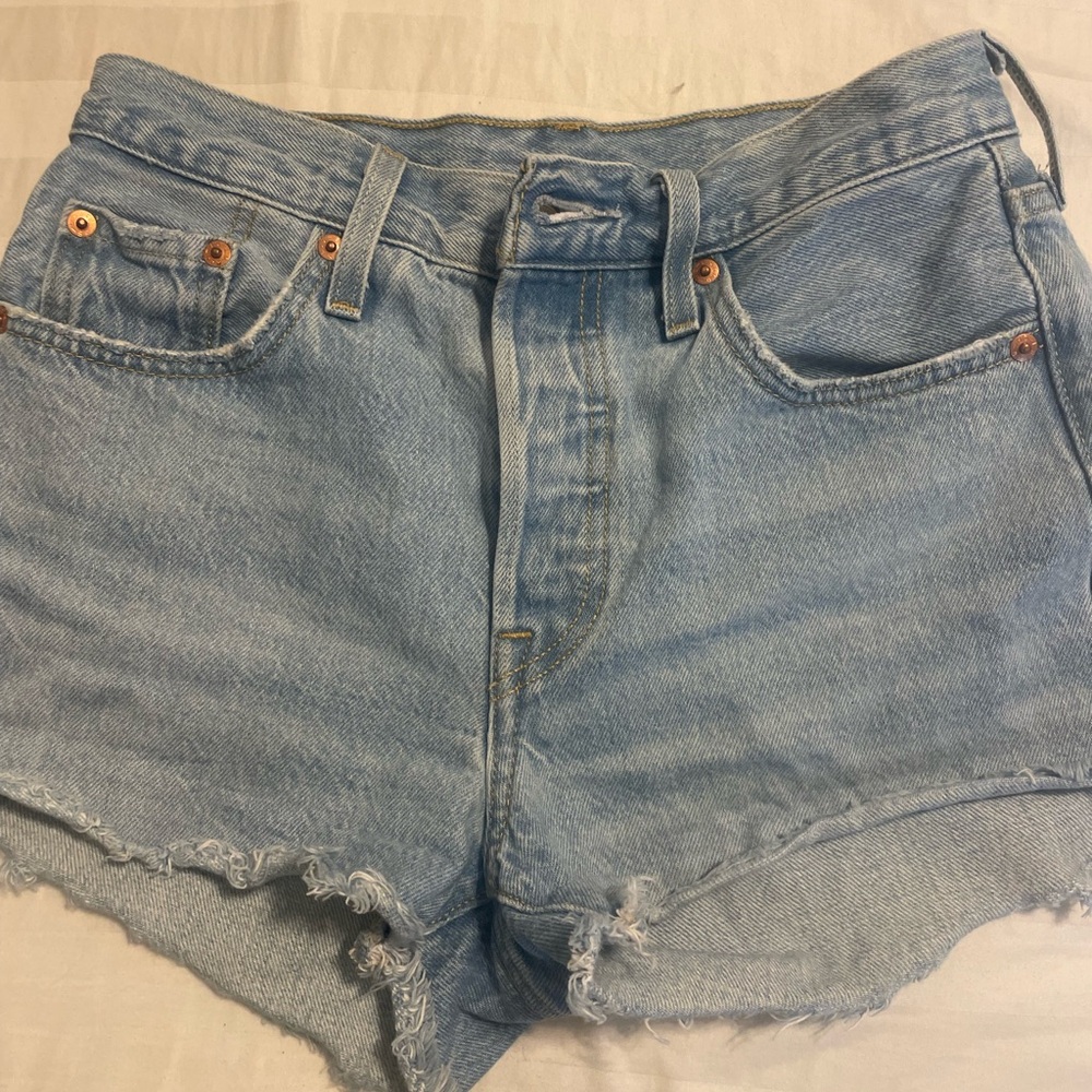 Levi jeans